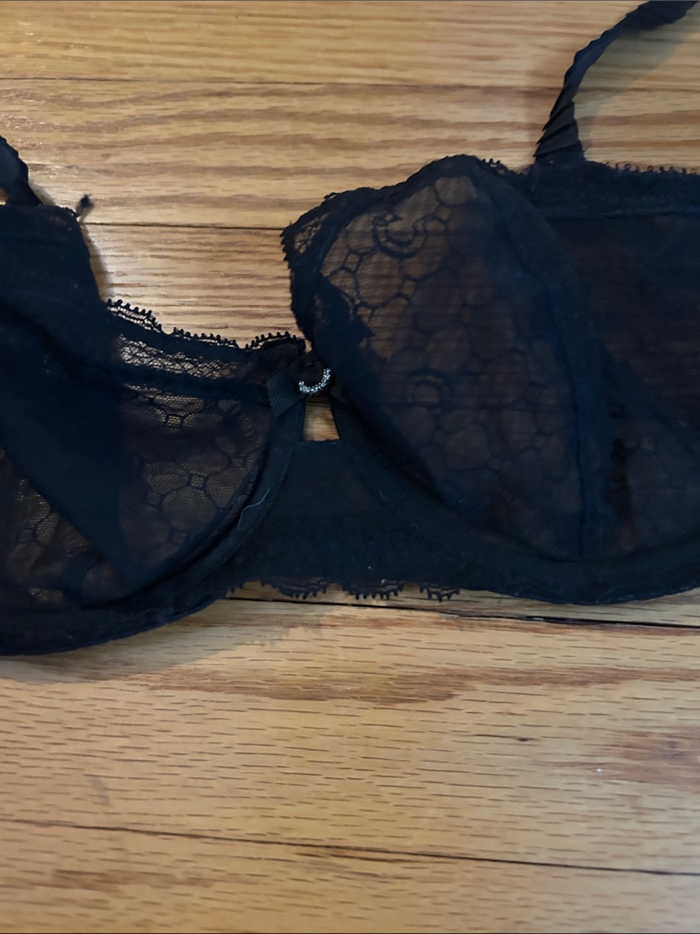 Chantelle Black Sheer Lace Underwire Bra - Picture 2 of 7